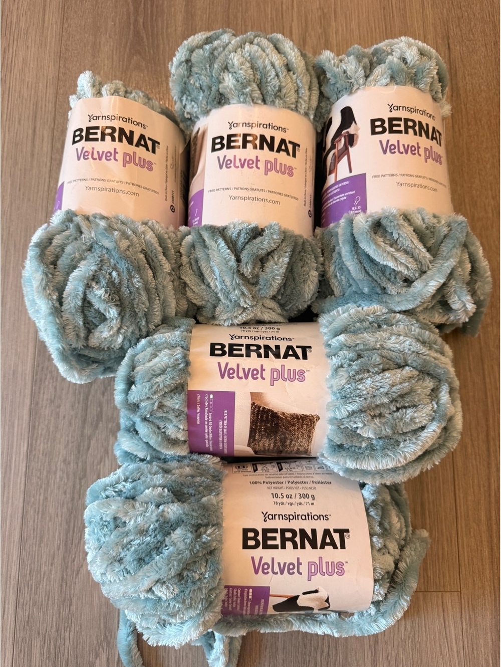 Five count Bernat Velvet Plus Super Bulky Yarn Skeins Light Blue